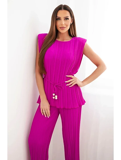 Dámský viskózový model 22048845 komplet s halenkou na zavazování a širokými kalhotami tmavě fialový - K-Fashion Dámský viskózový model 22048845 komplet s halenkou na zavazování a širokými kalhotami tmavě fialový - K-Fashion