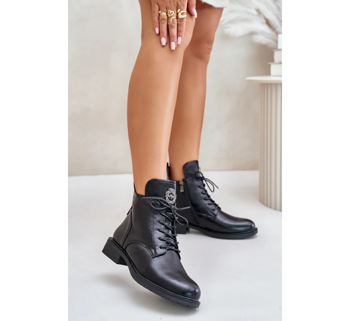 Zateplené boty na plochém podpatku s ozdobou černé model 21675424 - Boto Zateplené boty na plochém podpatku s ozdobou černé model 21675424 - Boto