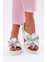 Kožené Dámské Klapky Na Platformě S Ozdobným  model 21695988 - Artiker