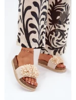 Dámské sandály na platformě s ozdobnými květinami béžové model 21704438 - Boto Dámské sandály na platformě s ozdobnými květinami béžové model 21704438 - Boto