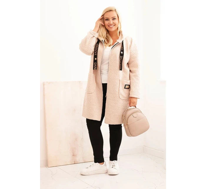 Dámský kabát Plus Size z umělého beránka s kapucí a kapsami béžový