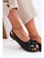 Kožené Ploché Sandály S Dekorací model 21694811 Černé - CheBello