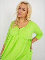 Limetkově zelené šaty plus size basic s knoflíky u výstřihu