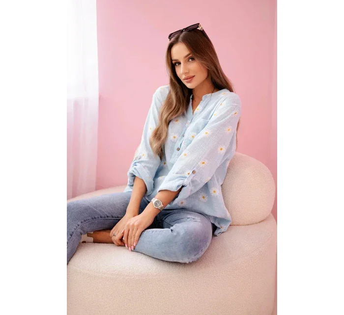 model 21911558 dámská halenka s květinovým vzorem, dlouhými rukávy a knoflíky Modrá - K-Fashion