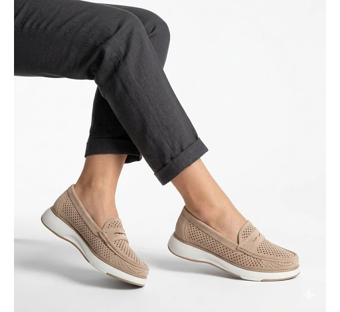 Dámská prolamovaná obuv nude model 22078937 - LEONE Dámská prolamovaná obuv nude model 22078937 - LEONE