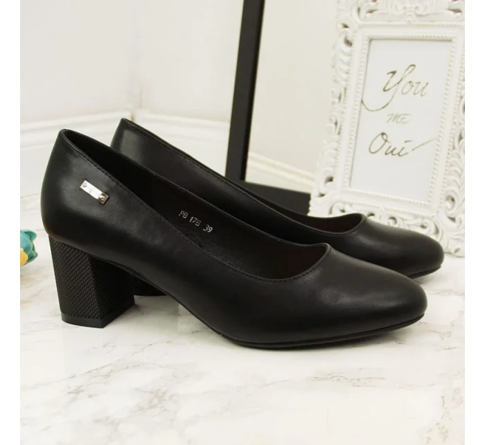 Černé lodičky Sergio Leone W SK314A s ozdobným sloupkem Černé lodičky Sergio Leone W SK314A s ozdobným sloupkem