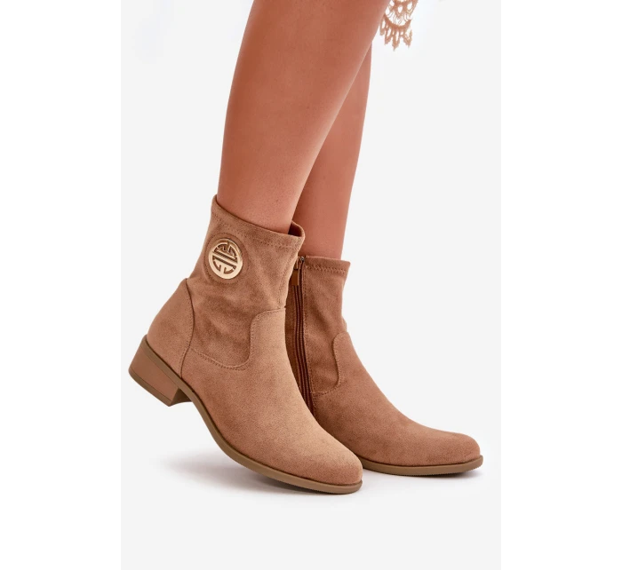 Dámské Botky Na Zip S Ozdobným Detalem Eko Semišové Béžové model 21668035 - Boto Dámské Botky Na Zip S Ozdobným Detalem Eko Semišové Béžové model 21668035 - Boto