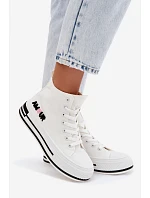 Dámské vysoké tenisky na platformě bílé model 22107436 - Boto