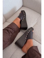 Dámské pantofle na platformě 78-200 Tmavě hnědá - Stephan Paris