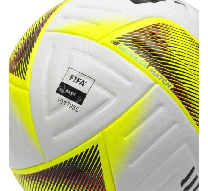 Fotbalový míč  Match FIFA FB23050G model 21225207 - New Balance