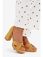 Dámské sandály na podpatku z imitace semiše Žluté Rosetta