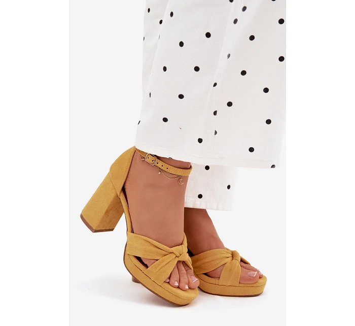 Dámské sandály na podpatku z imitace semiše Žluté Rosetta