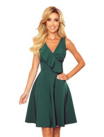 Dámské šaty v lahvově zelené barvě s volánkem model 12007036 - numoco