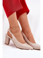 Pohodlné lodičky na podpatku model 21692903 Béžové - SERGIO LEONE