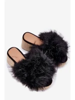 Dámské klapky na klínu s kožíškem a pletením černé Virela Dámské klapky na klínu s kožíškem a pletením černé Virela