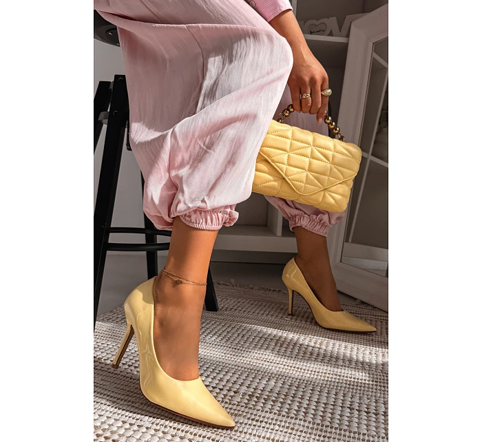 Klasické lakované lodičky z umělé kůže Žluté Odira