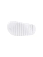 Real Madrid žabky k bazénu bílé Jr sandály model 21217148 - Real Madryt Real Madrid žabky k bazénu bílé Jr sandály model 21217148 - Real Madryt