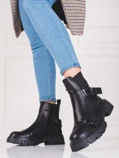 Krásné  kotníčkové boty dámské černé na plochém podpatku