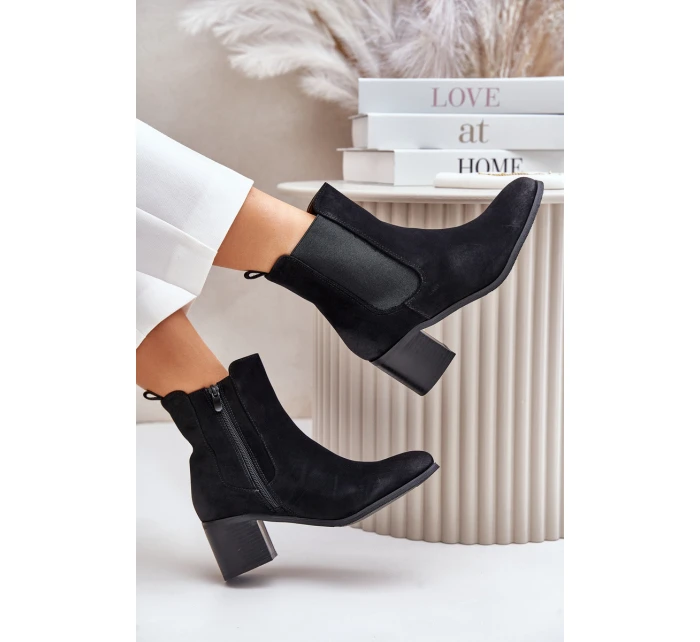 Zateplené dámské boty na podpatku černé Radeya Zateplené dámské boty na podpatku černé Radeya