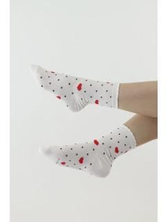 Ponožky 29  bílé se srdíčky a puntíky