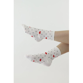 Ponožky 29  bílé se srdíčky a puntíky