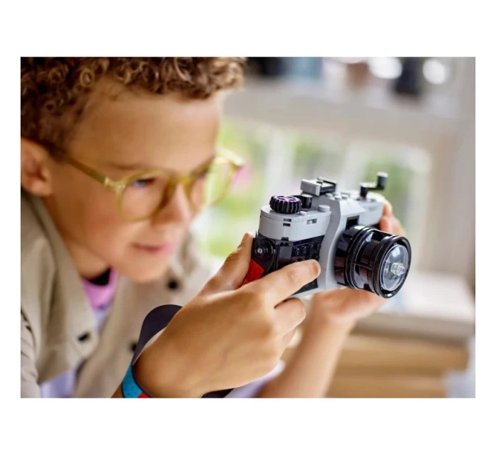 v retro stylu model 21863775 - Lego