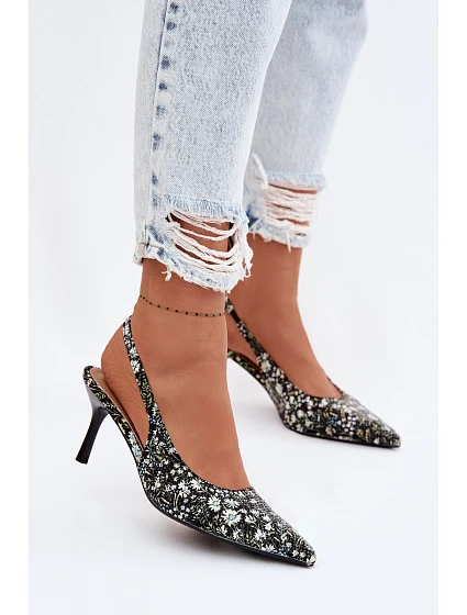 Zdobené dámské sandály na podpatku s květinovým vzorem Černé model 22103124 - Boto