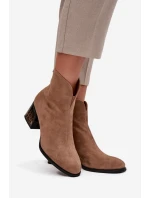 Dámské kotníkové boty z přírodního semiše na podpatku, zateplené Vinceza – camel Dámské kotníkové boty z přírodního semiše na podpatku, zateplené Vinceza – camel
