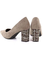 Dámské semišové lodičky na jehlovém podpatku světle hnědé Sergio model 22078967 - LEONE