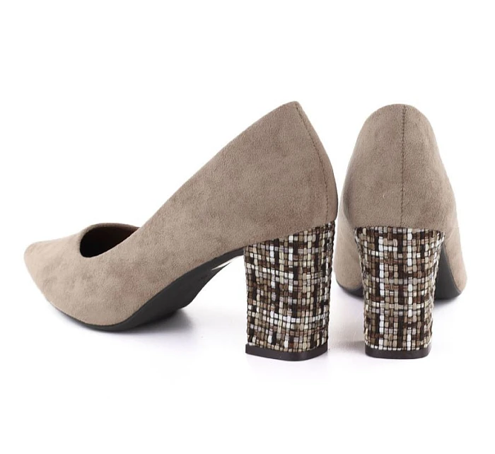 Dámské semišové lodičky na jehlovém podpatku světle hnědé Sergio model 22078967 - LEONE