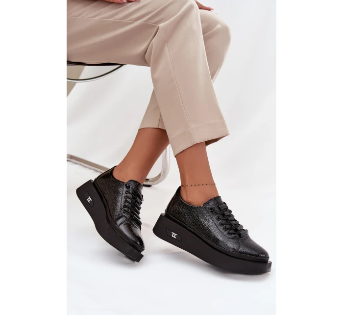 Dámské kožené lakované polobotky na platformě Artiker – černé