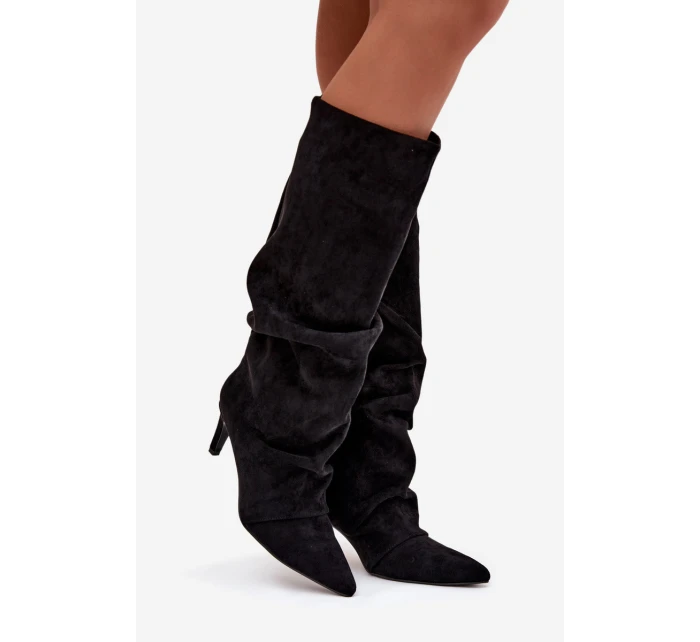 kozačky na jehlovém podpatku z veluru vyhřívané černé model 21757771 - Boto