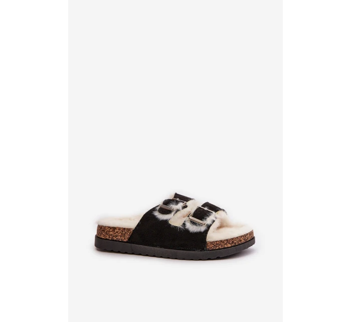 Dámské Pantofle S Přezkami A Kožíškem Černé model 21670217 - Boto Dámské Pantofle S Přezkami A Kožíškem Černé model 21670217 - Boto