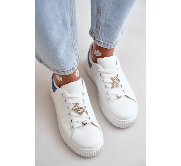 Nízké tenisky z eko kůže s odznaky bílo-modré Cillione Nízké tenisky z eko kůže s odznaky bílo-modré Cillione