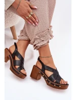 Kožené Sandály Na Podpatku model 21699718 Černé - Zazoo