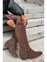 Dámské kožené semišové kozačky na nízkém podpatku, zateplené Big Star model 22386445 Hnědé - Big Star Shoes Dámské kožené semišové kozačky na nízkém podpatku, zateplené Big Star model 22386445 Hnědé - Big Star Shoes