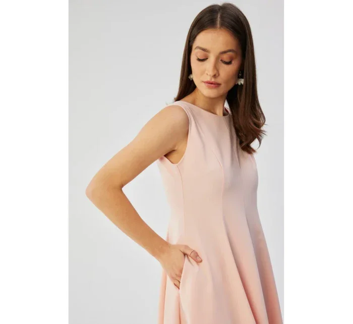 model 19647291 Přiléhavé šaty bez rukávů pudrové - STYLOVE
