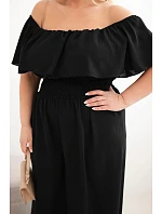 Dámský overal Plus Size s odhalenými model 22092390 volánem a širokými nohavicemi černý - K-Fashion