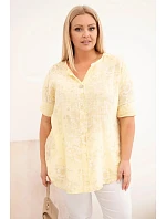 Dámská bavlněná halenka pro model 22069837 s krátkým rukávem a ozdobným knoflíkem žlutá - K-Fashion