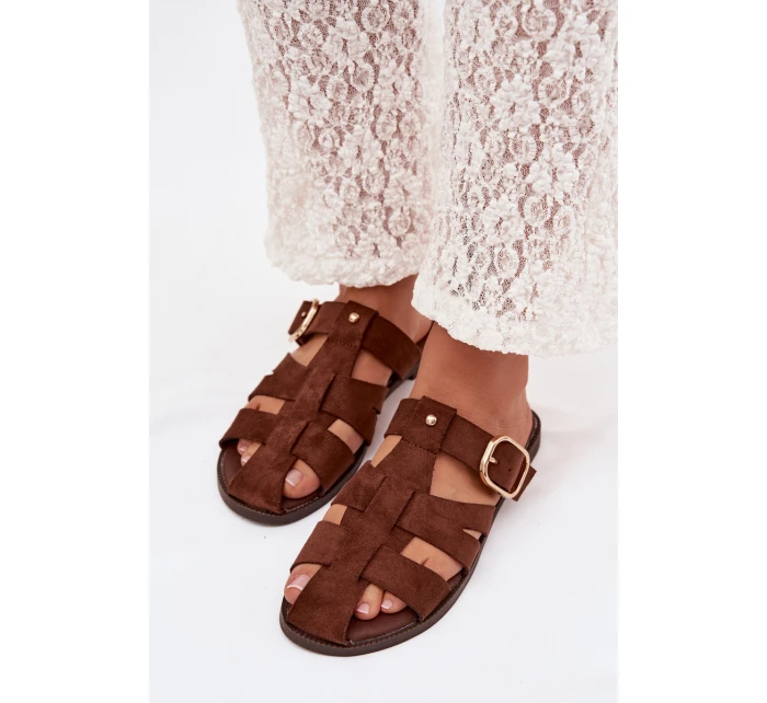 Dámské nazouváky na ploché podrážce s pásky a zlatou sponou Bežové model 22032105 - Boto