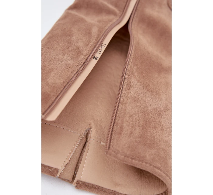 Dámské kozačky kovbojského stylu na podpatku s přezkami Fivelle – tmavě béžové Dámské kozačky kovbojského stylu na podpatku s přezkami Fivelle – tmavě béžové