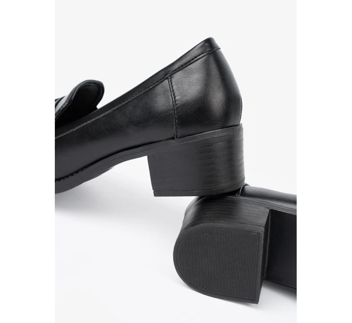 Krásné černé  polobotky dámské Obcas