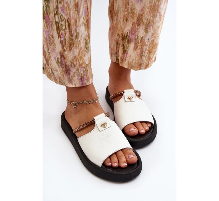 Dámské kožené žabky model 21646246 - Zazoo