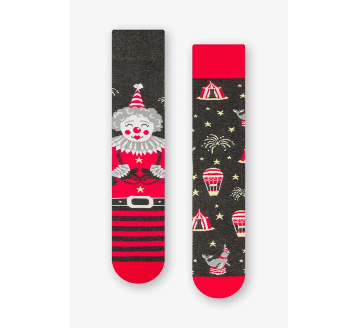 Dámské asymetrické ponožky model 7903973 - More