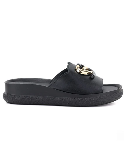 Dámské kožené žabky na platformě černé model 22117556 - S.Barski