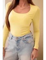 Dámská basic blůza se čtvercovým výstřihem a dlouhým rukávem žlutá Dámská basic blůza se čtvercovým výstřihem a dlouhým rukávem žlutá