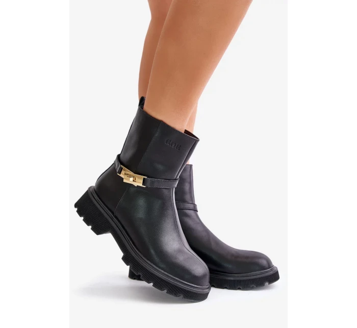 Kožené Dámské Kotníkové Boty S Páskem Zateplené GOE Černé Kožené Dámské Kotníkové Boty S Páskem Zateplené GOE Černé