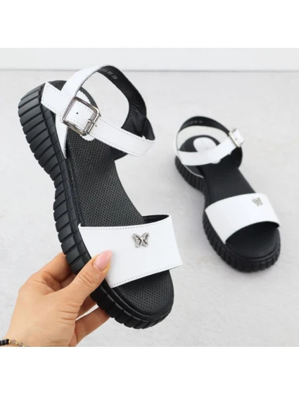 Dámské kožené sandály na hrubé podrážce s motýlím vzorem bílé Filippo DS6811 Dámské kožené sandály na hrubé podrážce s motýlím vzorem bílé Filippo DS6811