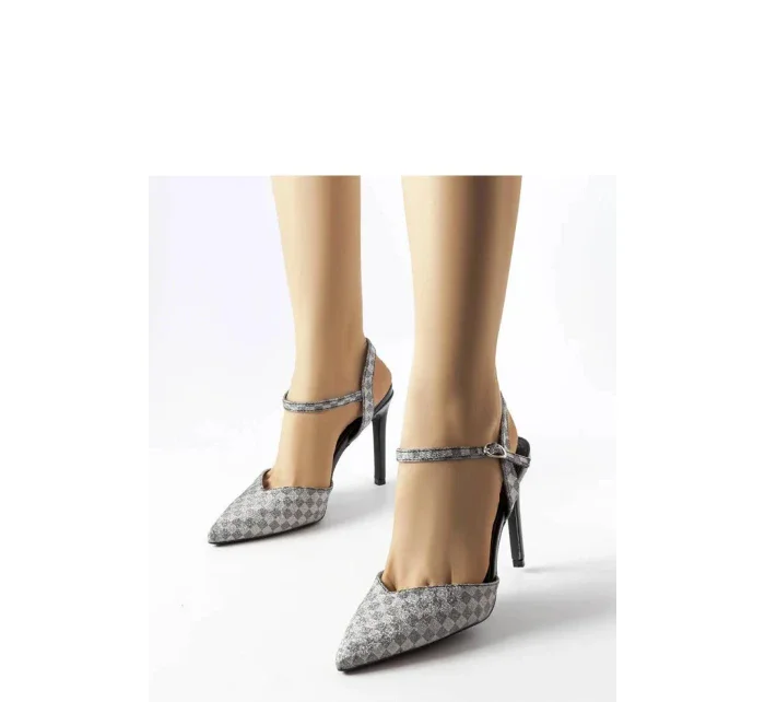 Lodičky na jehlách  model 207848 Solea