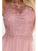 maxi šaty s krajkou a  pudrově růžové model 22122101 - numoco basic